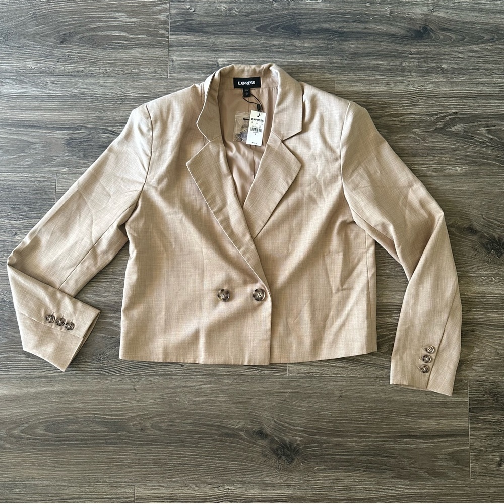 EXPRESS Tan Neutral Cropped Suit Jacket Blazer